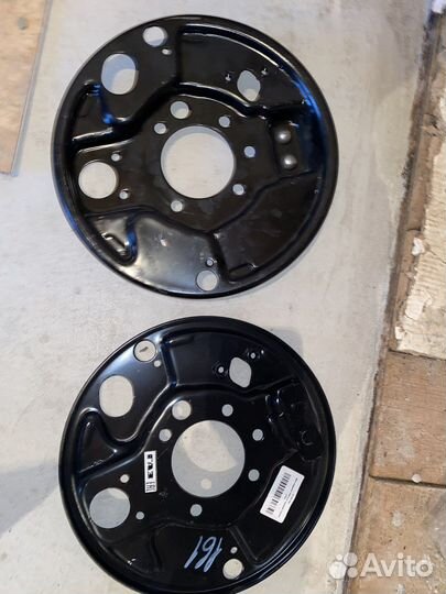 Шит опорный тормозной левый и правый Газель 3302