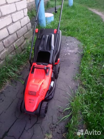 Газонокосилка электрическая black decker