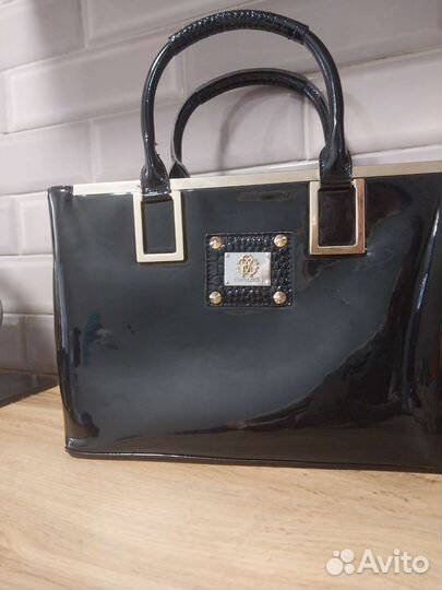 Сумка женская лакированная