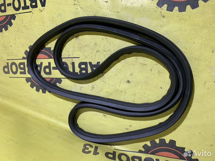 Уплотнитель в проём багажника Киа Рио 3 Хетчбек