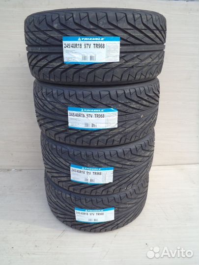 Triangle TR968 245/40 R18