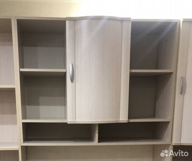 Полка навесная для школьника