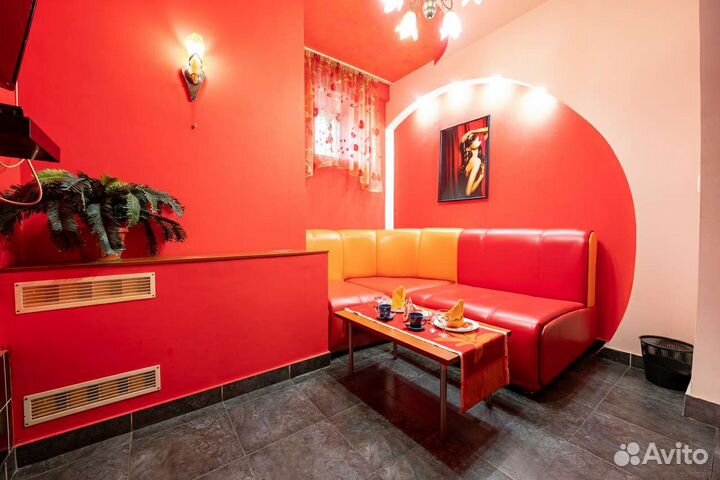 Сауна с большим тёплым бассейном