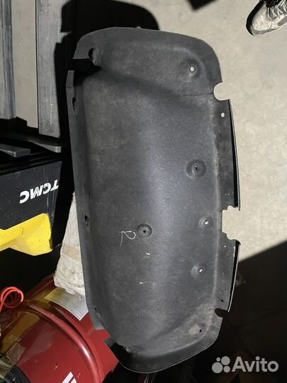 Обшивка крышки багажника renault fluence