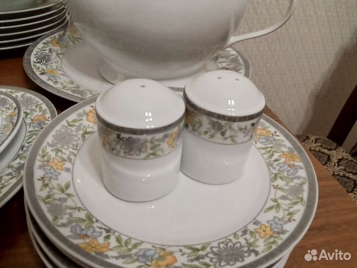 Столовый набор / Кухонный сервиз