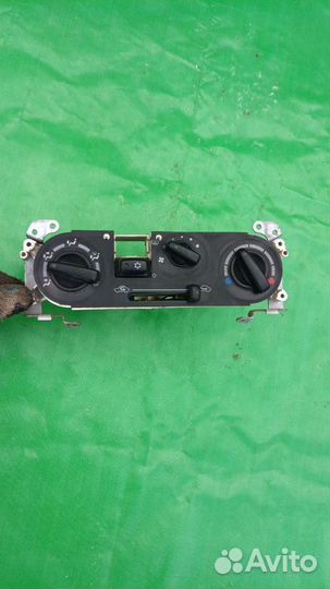 Управление климатом Mitsubishi Challenger 2001г