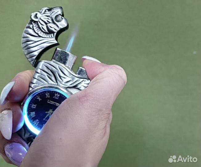Зажигалка Тигр с часами