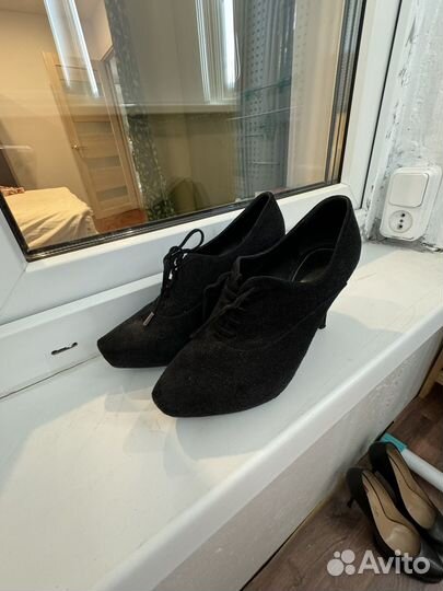 Замшевые ботильоны 36