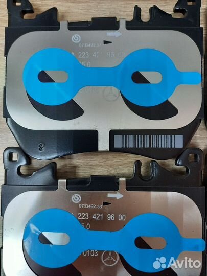 Комплект колодок тормозных 4шт /W223