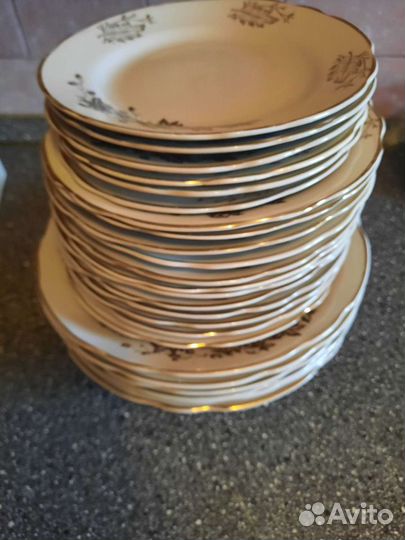 Набор тарелок