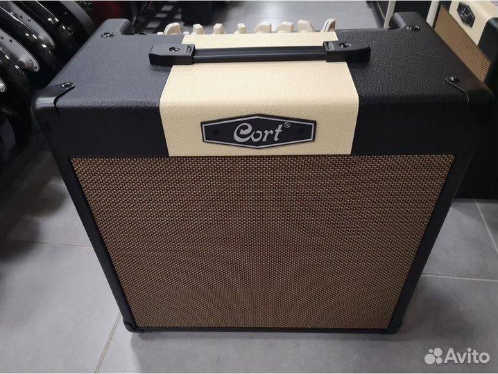 Комбоусилитель Cort CM30R-EU-BK 30W