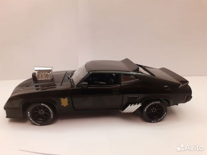 1:24 ford Falcon XB V8 