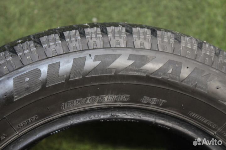 Bridgestone Blizzak Spike-02 185/65 R15 88T