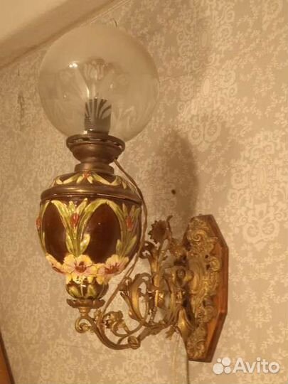 Бра майолика 19 век