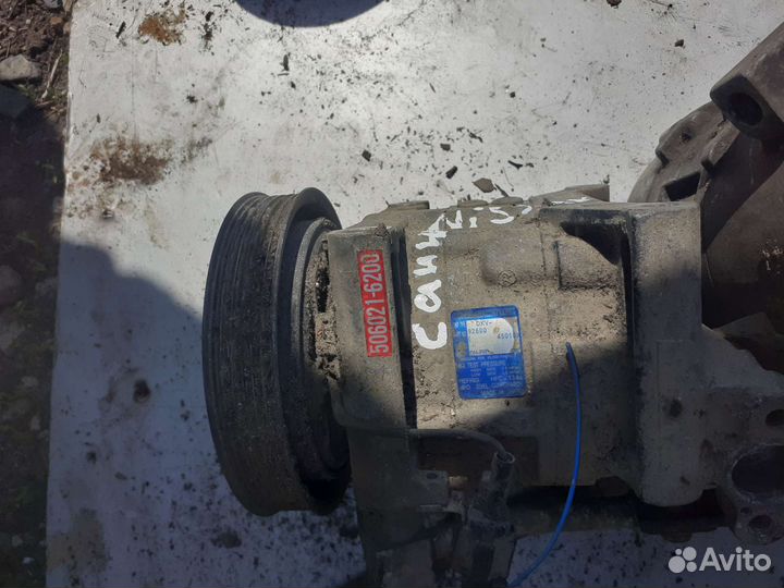 Компрессор кондиционера Nissan sunny