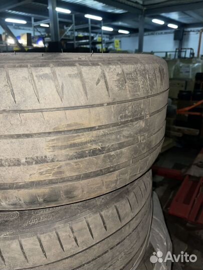 Michelin Pilot Sport 4 255/40 R19