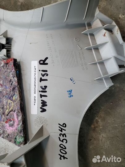 Обшивка стойки (задняя R) VW Tiguan 5n0867288d