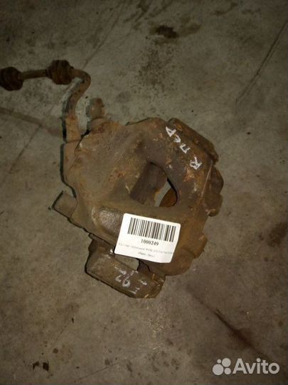 Суппорт тормозной передний левый Bmw 320 E92