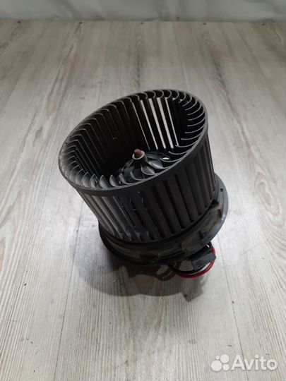 Вентилятор мотор печки отопителя Nissan X-trail T3