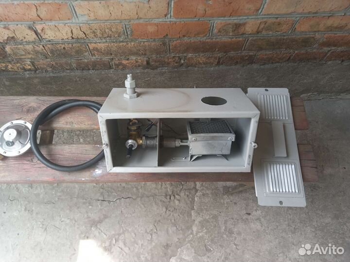 Газовый обогреватель шкафной