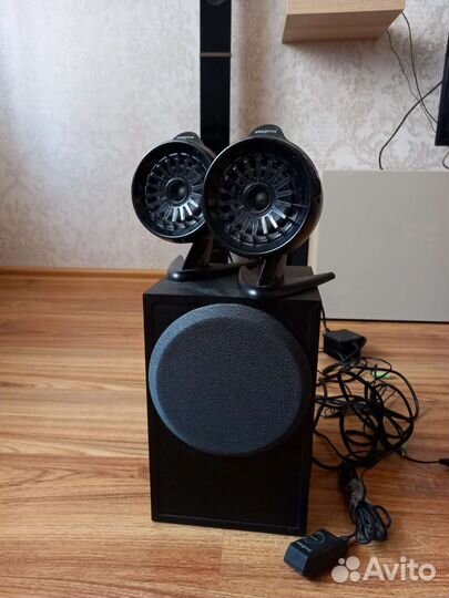 Компьютерные колонки с саббуфером