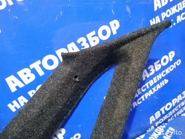 Обшивка задней стойки Ваз Лада 2110 седан 2111