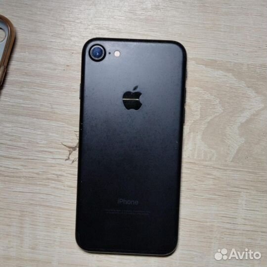 iPhone 7, 128 ГБ