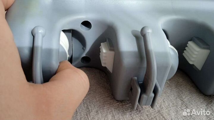 Вешалка для швабр и щёток