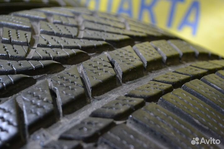 Kumho WinterCraft WP72 245/40 R19