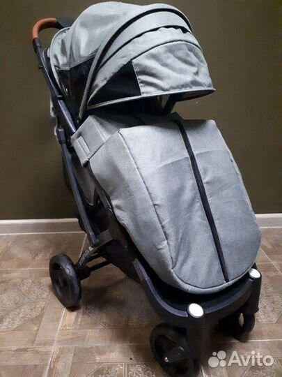 Коляска прогулочная Уоуа Dearest 2022 серая