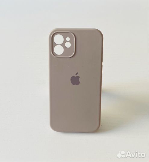 Продам чехол на iPhone 12