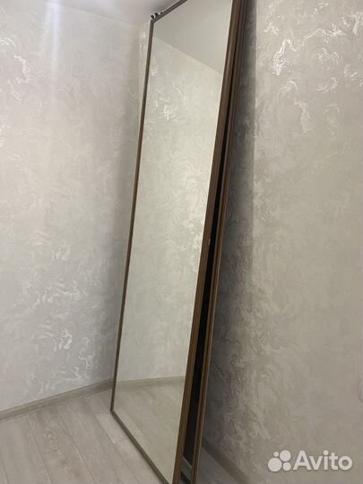 Двери купе с зеркалом