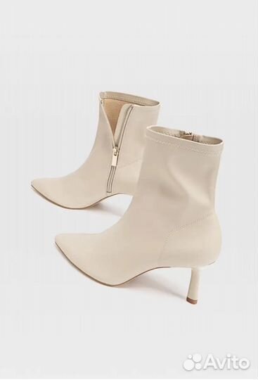 Ботильоны stradivarius бежевые