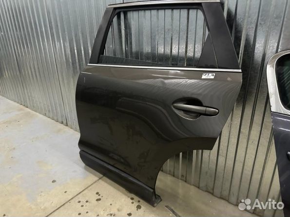Задняя дверь Мазда сх-9