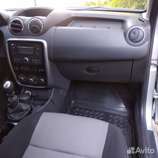 Renault Duster 2.0 МТ, 2012, 200 000 км