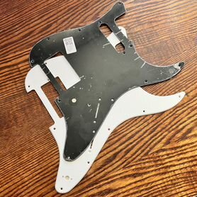 Продам каплю (pickguard) на электрогитару