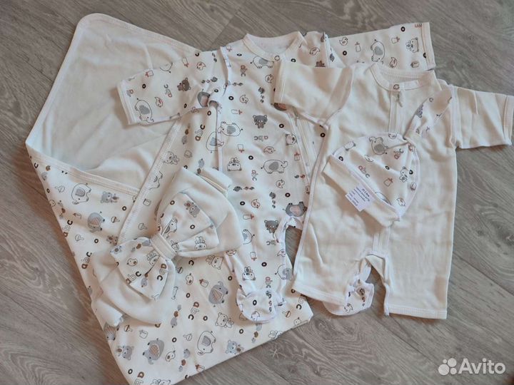 Комплект на выписку летний