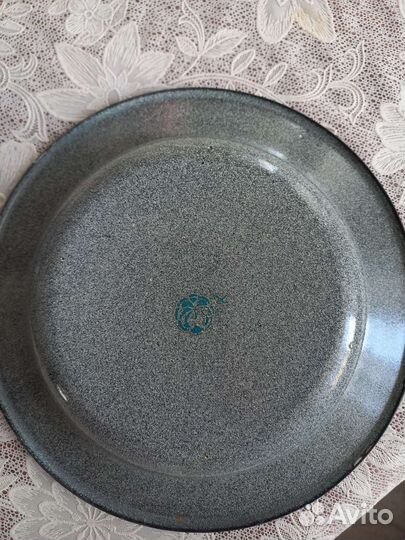 Тарелка суповая эмалированная металлическая