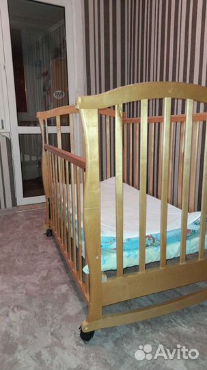 Детская кроватка