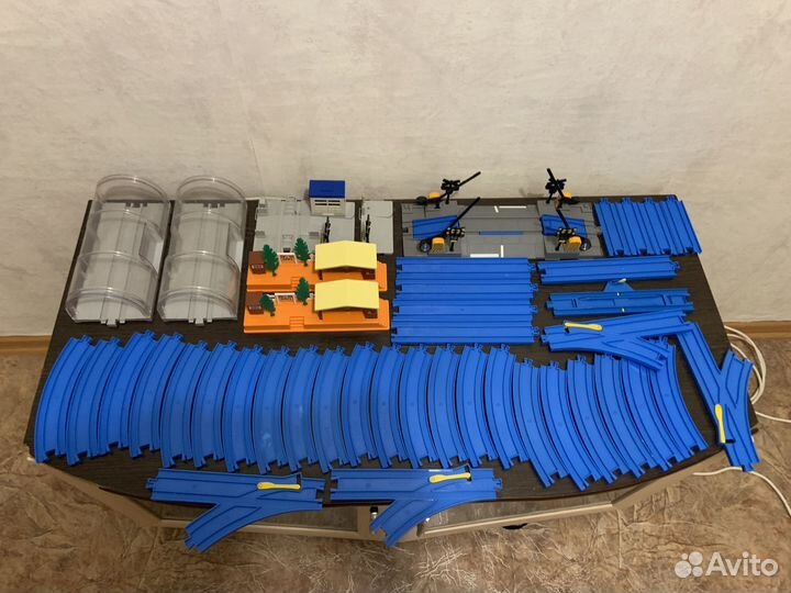 Томас и его друзья