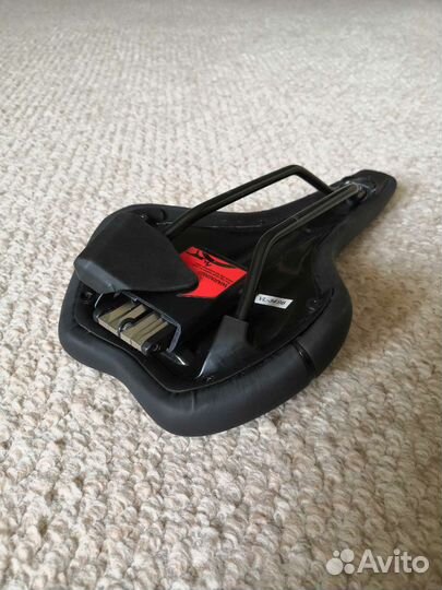 Седло Merida comp с мультитулом