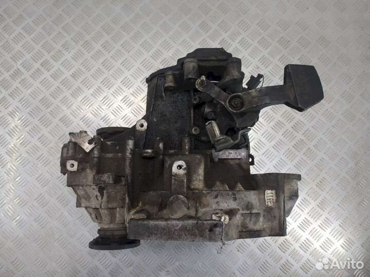 Кпп механическая (МКПП) 5-ступенчатая JCR Volkswag