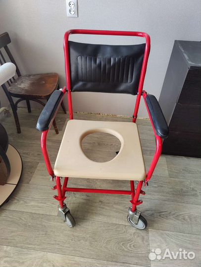 Инвалидная коляска