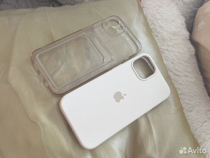 Чехол на iPhone 13