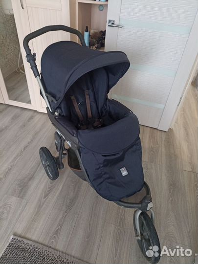 Коляска 3 в 1 + база для автолюльки