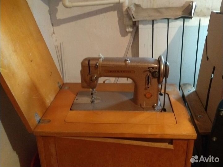 Швейная машина Подольск ножная