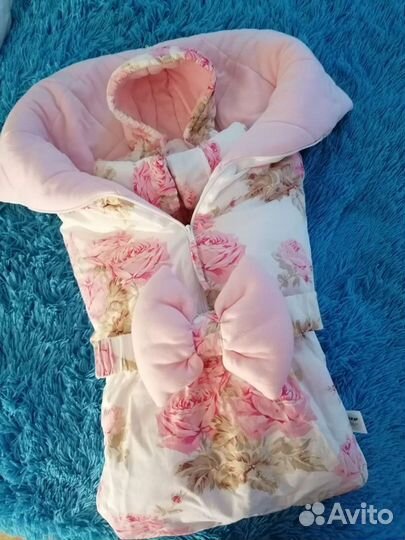 Комплект на выписку для девочки