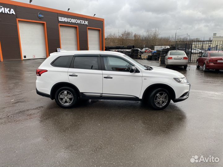 Mitsubishi Outlander 2.0 CVT, 2019, 80 219 км
