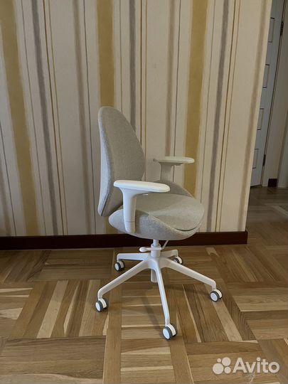 Компьютерное кресло IKEA хаттефьелль