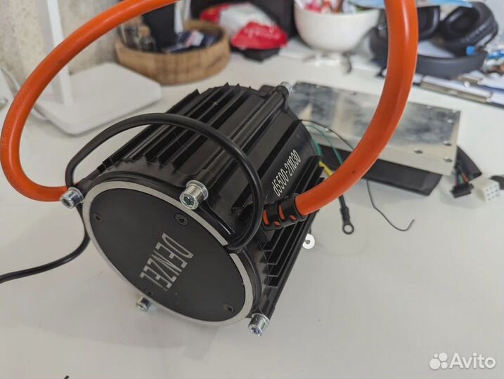 Центральный электродвигатель для мопеда, скутера